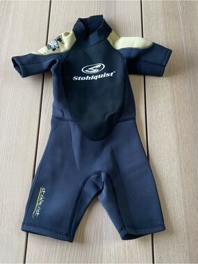 Stohlquist Shorty Neoprene Wetsuit for kids size small, size small kids wetsuit